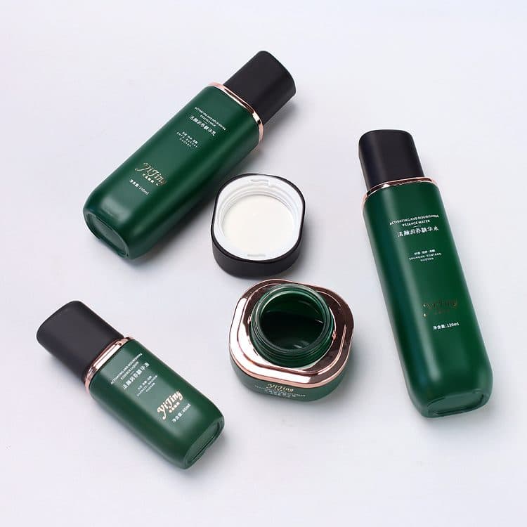 Y221 Series Skincare Sets thumbnail 3