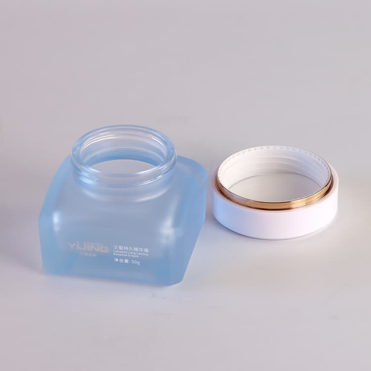 Y240 product image 6